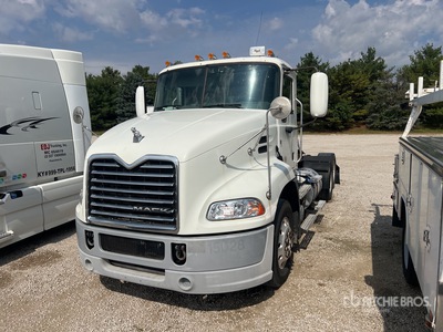 2015 Mack CXU613 6x4 T/A Day Cab Truck Tractor
