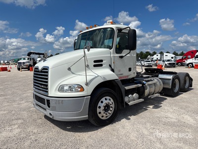2014 Mack CXU613 6x4 Cabeza Tractora Cabina Corta