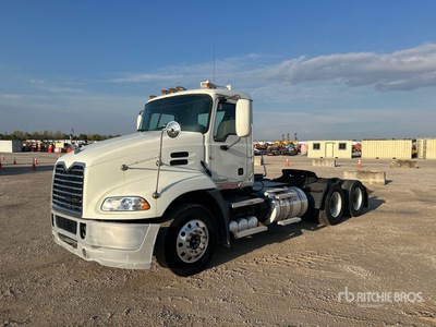 2013 Mack CXU613 6x4 3-Achs Sattelzugmaschine