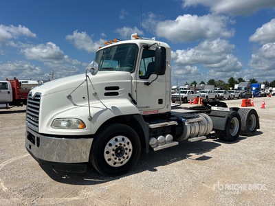 2013 Mack CXU613 6x4 Tracteur Routier