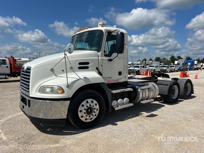 2013 Mack CXU613 6x4 T/A Day Cab Truck Tractor