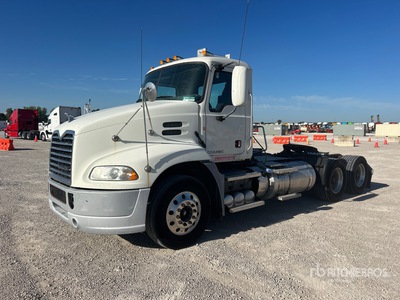 2012 Mack CXU613 6x4 Tracteur Routier