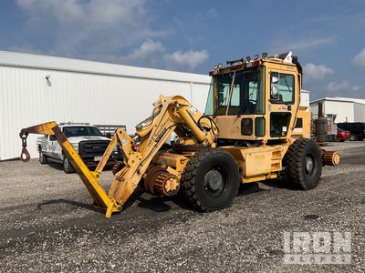 2010 Petibone 445E Chargeuse Swing