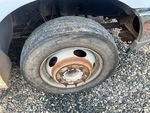Underbody with Right Steer Tire