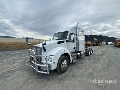 2021 Kenworth T880 6x4 T/A Sleeper Truck Tractor