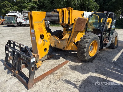 2011 JCB 512-56 を見 Telehandler (Inoperable)