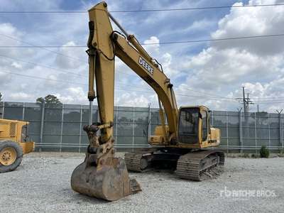 1999 John Deere 200LC Rupsgraafmachine