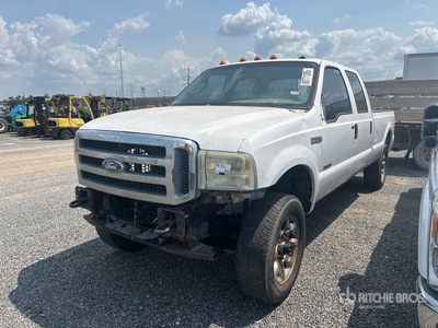 2006 Ford F-350 XLT 4x4 Crew Cab Pickup (Inoperable)