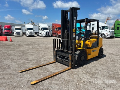 2019 Hyundai 35L-7A 7040 lb Pneumatic Tire Forklift