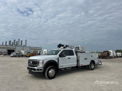 2025 Ford F-550 4x4 Extended Cab Service Truck