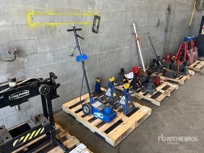 Quantity of Jack Stands Divers - Magasin, entrepôt, consommateur