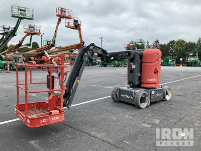 2017 Skyjack SJ30ARJE 2WD Electric Articulating Boom Lift