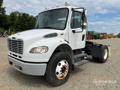 2014 Freightliner M2 T/A Day Cab Truck Tractor