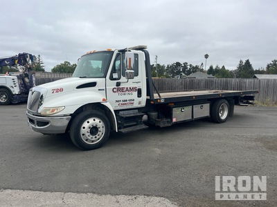 2011 International 4300 SBA 4x2 Roll-Off Truck