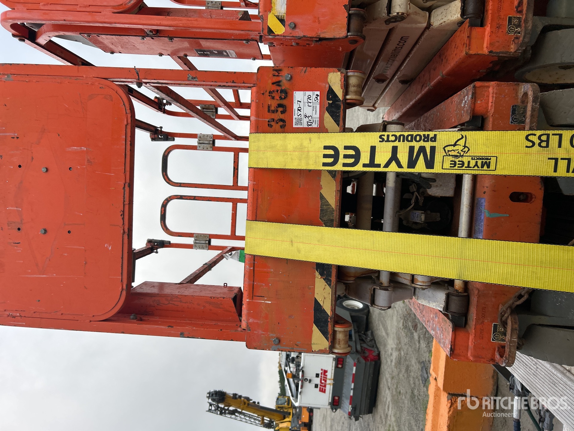 2016 Snorkel S3219E Scissor Lift