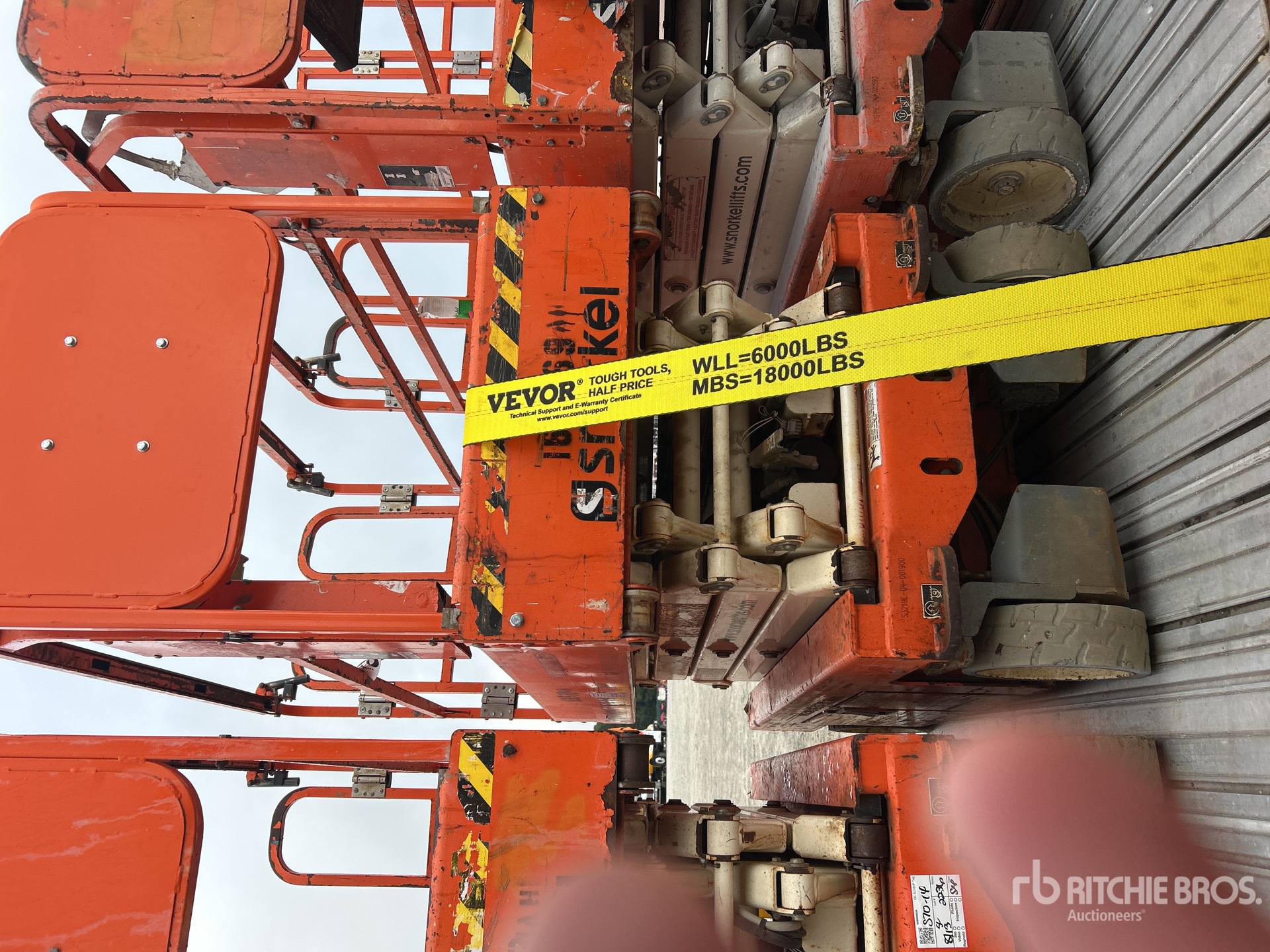 2016 Snorkel S3219E Scissor Lift