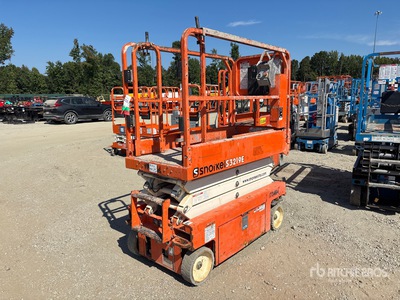 2016 Snorkel S3219E Electric Scissor Lift