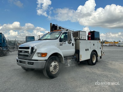 2015 Ford F-750 XLT 4x2 サービスカー