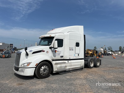 2022 Peterbilt 579 6x4 Sleeper Truck Tractor