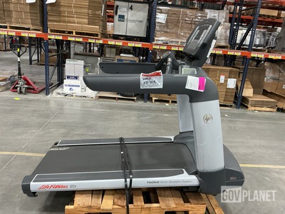 Life Fitness 95T FlexDeck Treadmill