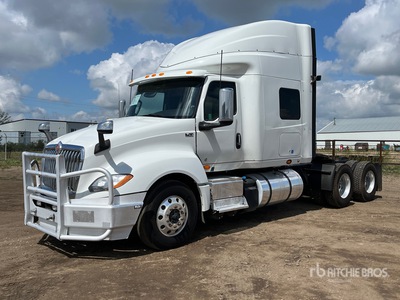 2019 International LT625 6x4 تراكتور شاحنة كابينة النوم (ثنائية المحور)
