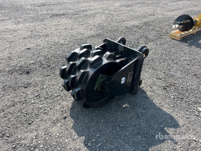 2025 GIYI 19 in Graafmachine verdichtingswiel - Fits Cat 320 (Unused)