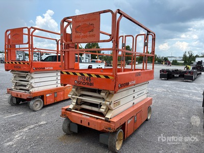 2016 Snorkel S4726E Electric Scissor Lift
