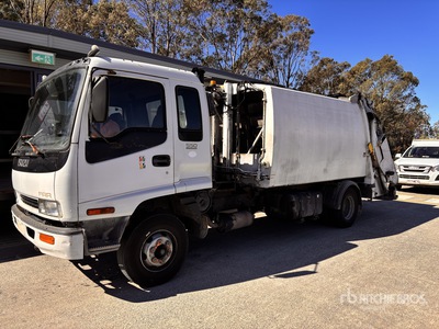 1998 Isuzu FRR550 4x2 Waste Collection Truck