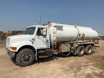 International 4900 15500 L 6x4 Water Truck