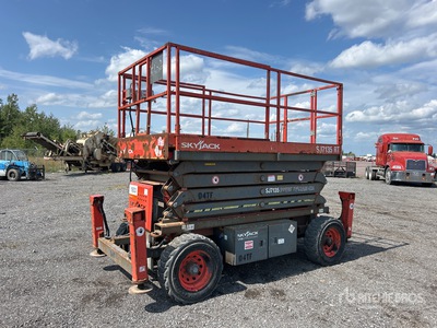 2013 Skyjack SJ7135RT 4x4 Scissor Lift