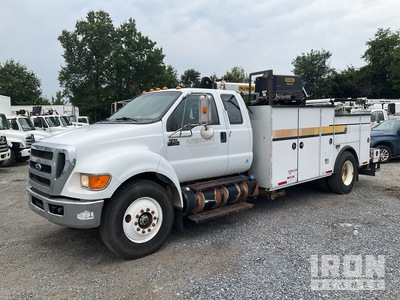 2011 Ford F-750 XLT 4x2 Service Truck