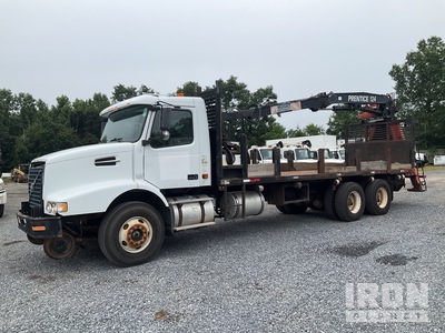 Prentice 124-BC 14727 lb on 2007 Volvo VHD 6x4 Boom Loader Grapple Truck