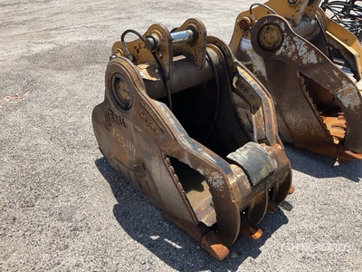 2016 AMI 30 in Digging Excavator Bucket - Fits Cat 312