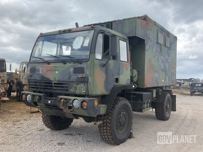 2000 Stewart & Stevenson M1079A1 LMTV 4x4 Van Truck