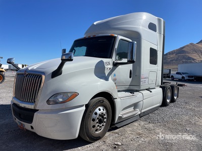 2019 International LT625 6x4 Tracteur routier couchette