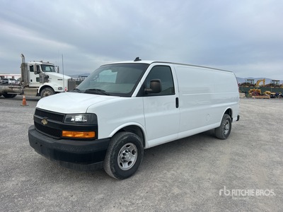 2018 Chevrolet Express G2500 Passenger Van