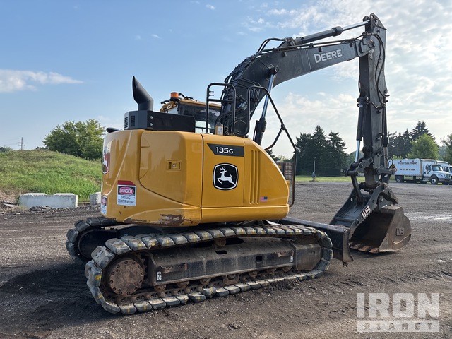 EXCAVADORA 2022 JOHN DEERE 135G