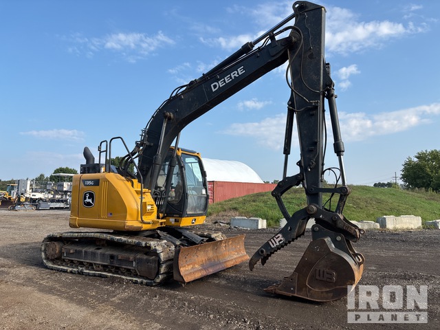 EXCAVADORA 2022 JOHN DEERE 135G