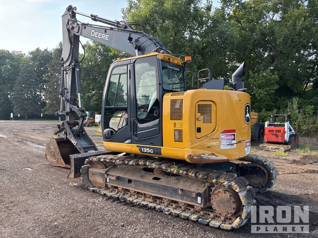 EXCAVADORA 2022 JOHN DEERE 135G