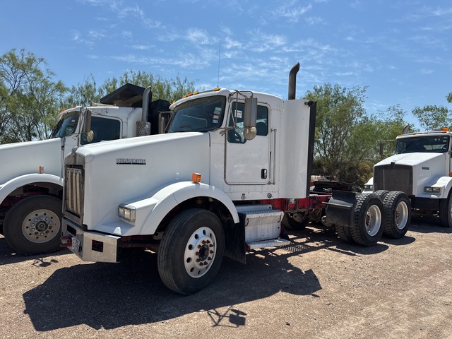 2015 Kenworth T800 6x4 T/A Day Cab Truck Tractor (Inoperable)