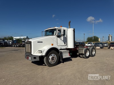 2015 Kenworth T800 6x4 Cabeza Tractora Cabina Corta