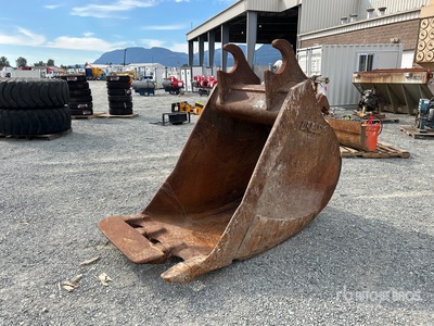 Daequip 38 in Digging Excavator Bucket