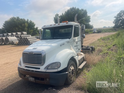 2004 Freightliner Columbia 6x4 T/A Dagcabine Trekker