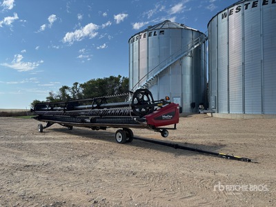 2017 MacDon FD75-D 45 ft Flex Draper رأس الحصادة المجمعة