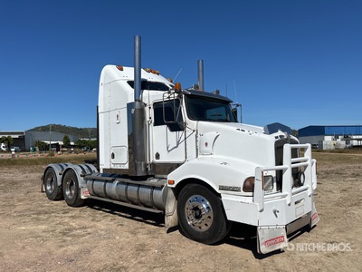 1999 Kenworth T401 6x4 Ciągnik siodłowy T/A z kabiną sypialną