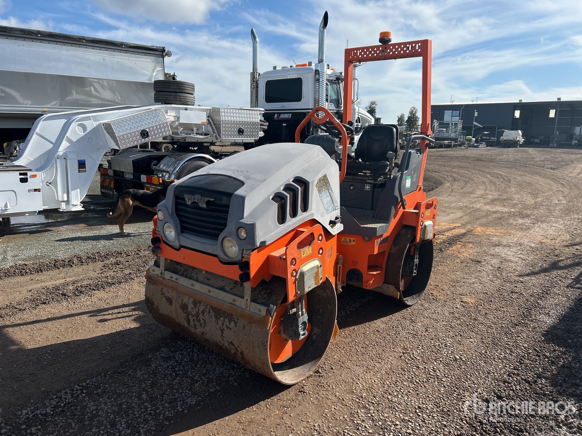 2014 Hamm HD12VV مدحلة ذات اسطوانتين