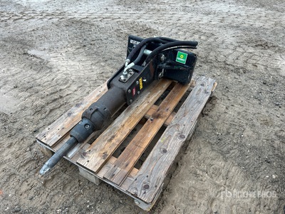 2021 Toro 23135 Mini Brise-roche pour chargeuse