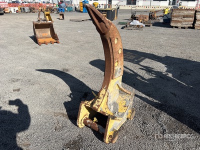 Komatsu Q/C Excavator Ripper - Fits 20 - 25 Ton