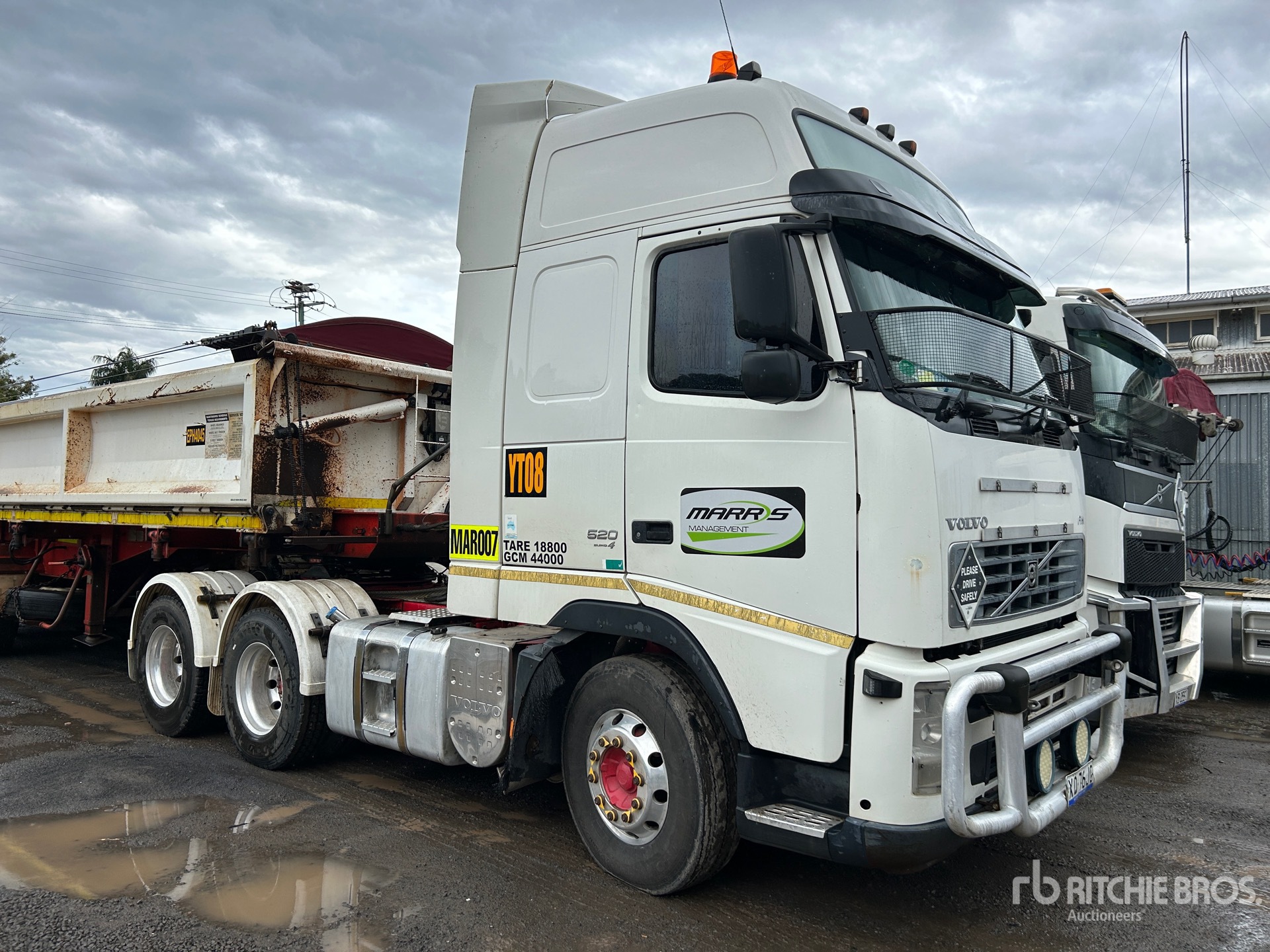 2008 Volvo FH13 6x4 トラックトラクター（T/A）