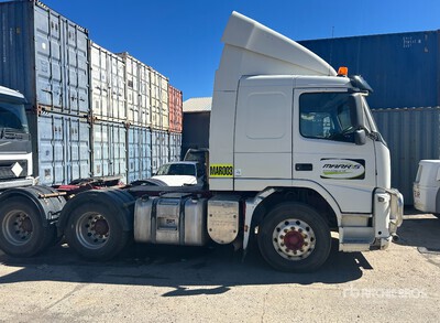 2011 Volvo トラックトラクター（T/A）